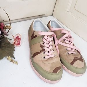 Hunter Pink Camo Sneakers